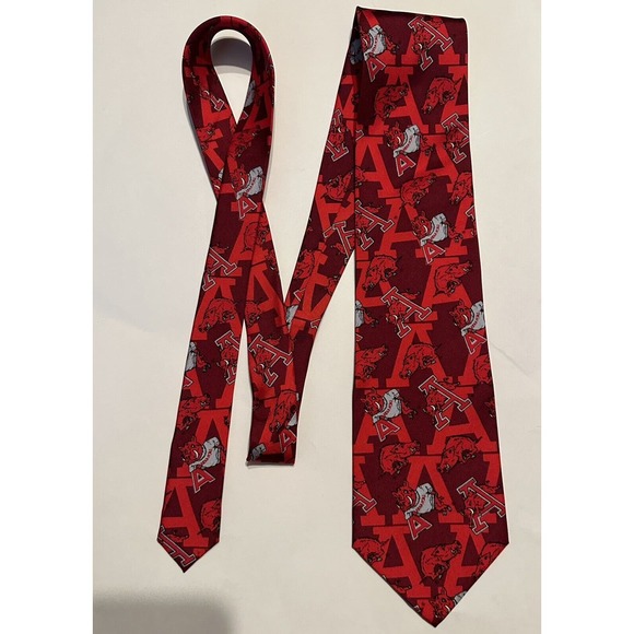 Arkansas Razorbacks Tie - Picture 1 of 6